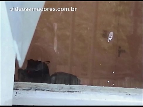 ❤️ Omu cornu chì fighjula a so fidanzata cù un altru tippu, registrendu un video di cazzo senza disturbà a coppia Sluts à co.hentaisea-com.ru