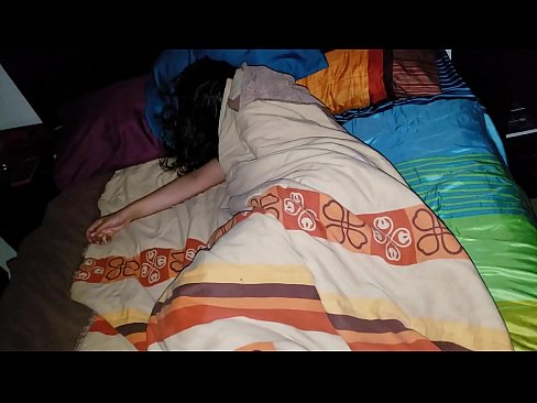 ❤️ Stepson rimprovera a so ghjovana matrigna mentre dorme. Sluts à co.hentaisea-com.ru
